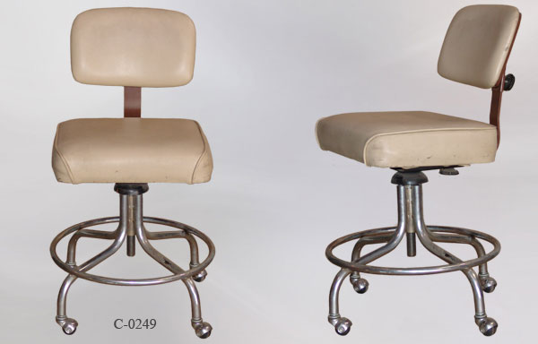 c_0249 Swivel Chair