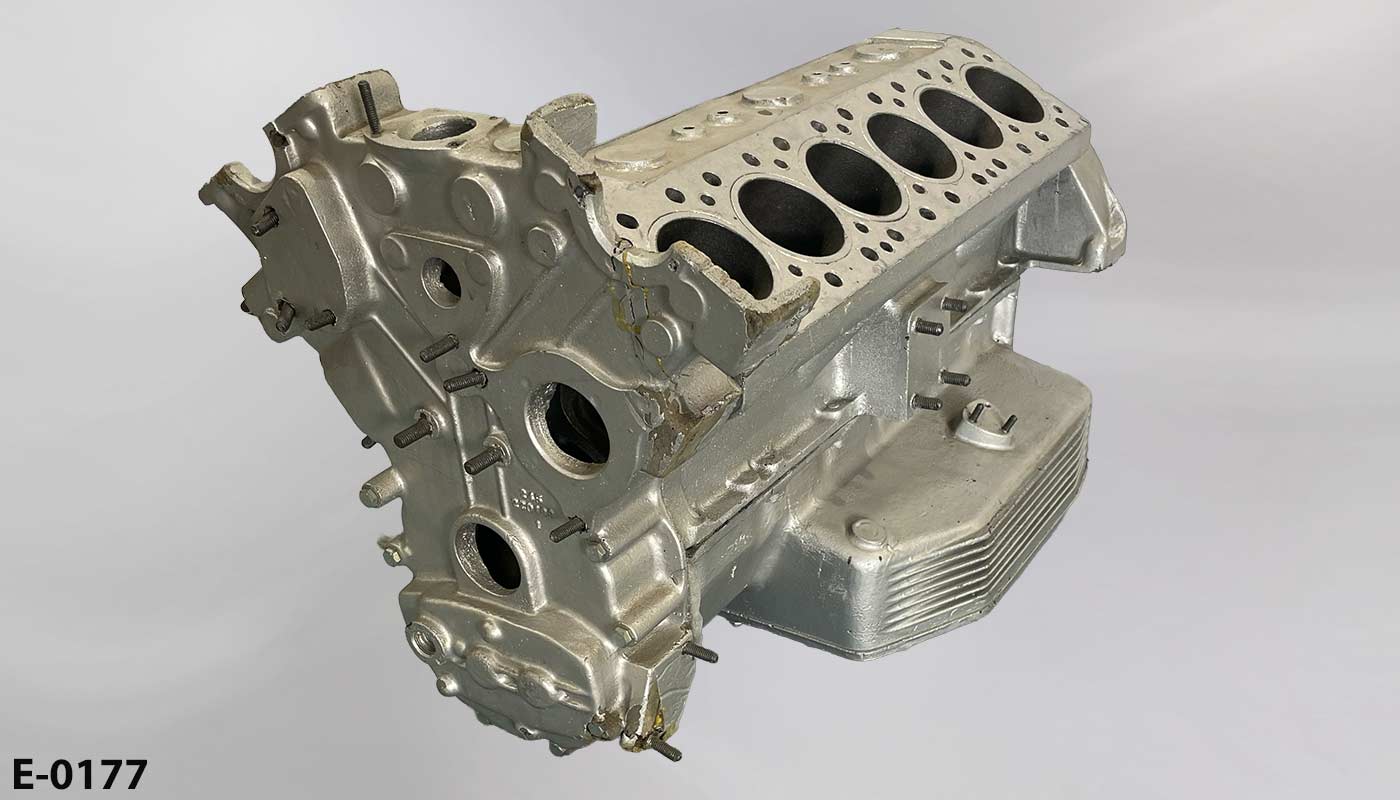 e_0177 V12 Engine; Faux
