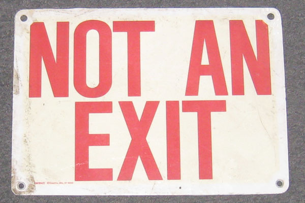 s0825 Exit Sign