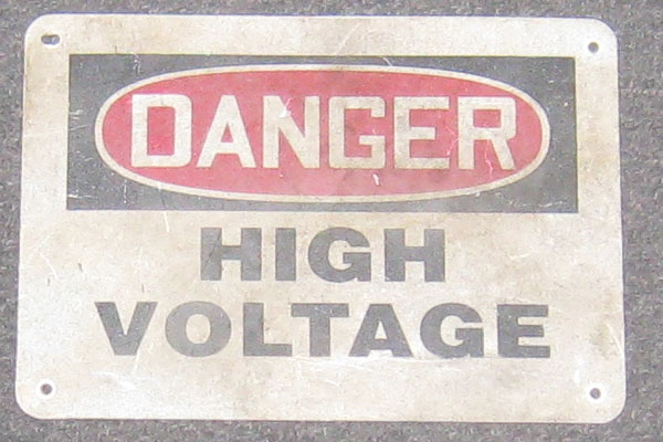 s0656 High Voltage Sign