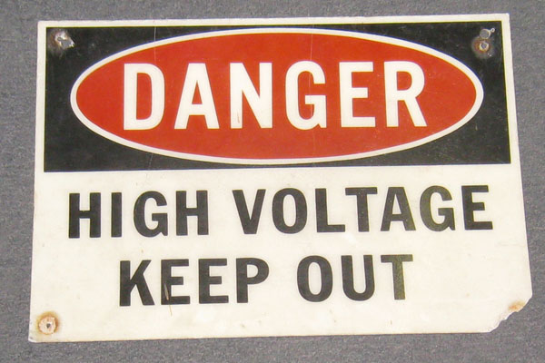 s0987 High Voltage Sign