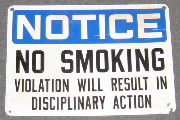 s0177 No Smoking Sign