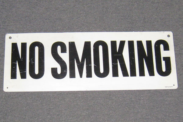 s0346 No Smoking Sign