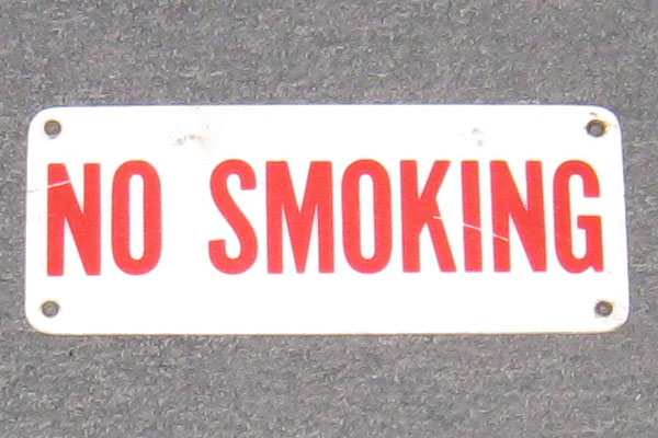 s0474 No Smoking Sign