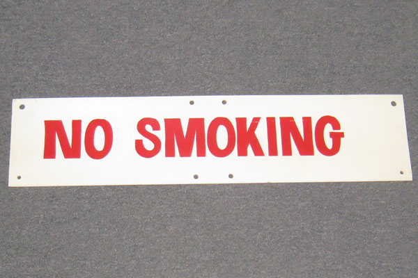 s0475 No Smoking Sign