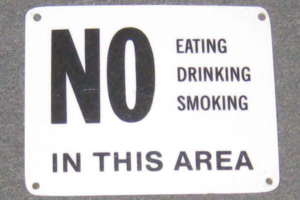 s0522 No Smoking Sign