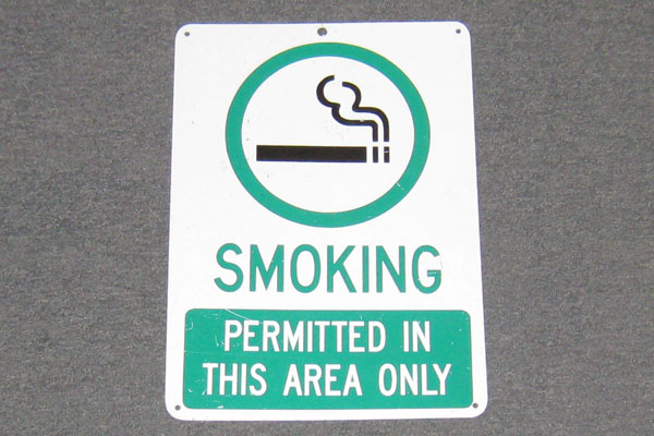 s1530 Smoking Permitted Sign