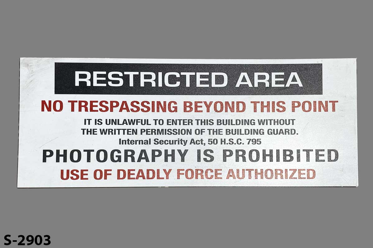 s_2903 Restricted/Gov't Sign