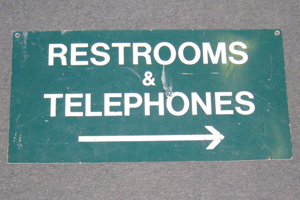 s0579 Restroom Sign