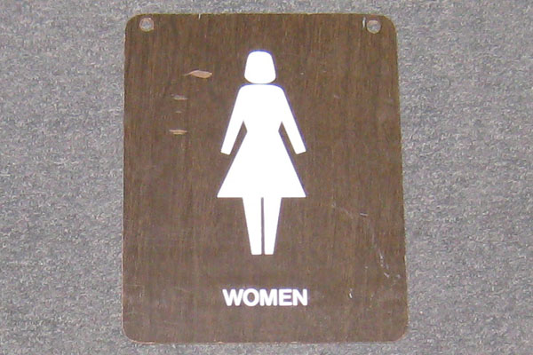 s0786 Restroom Sign