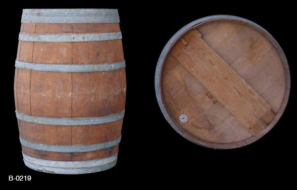 b_0219 Wine Barrel