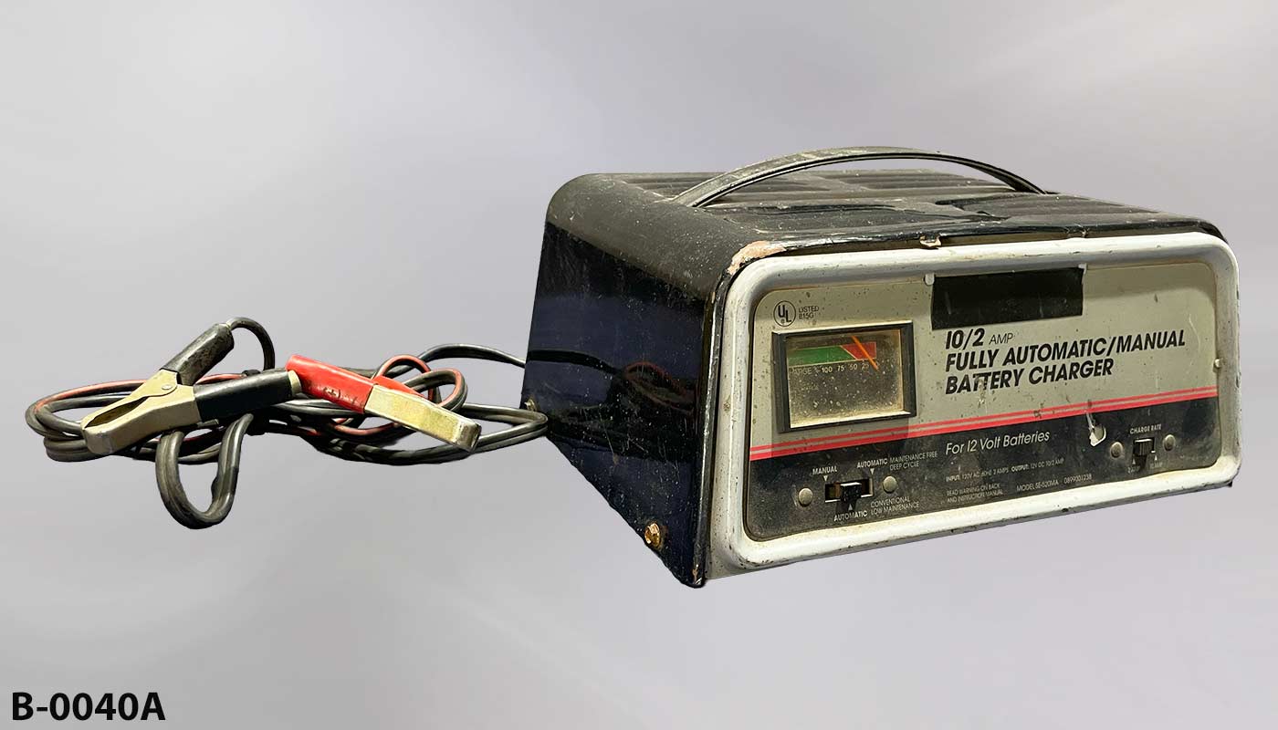 Battery charger, stock number B-0040