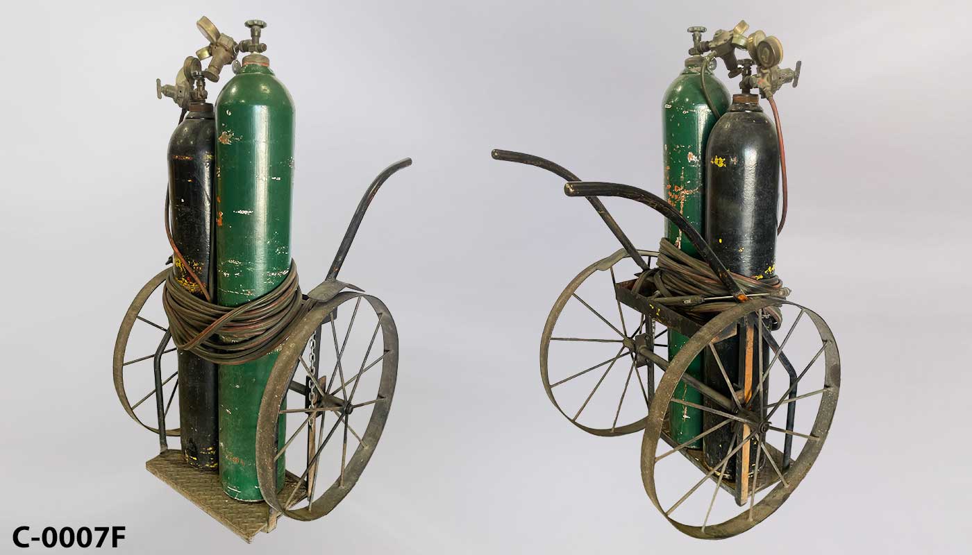 Welder's cart 31"wx44"t, stock number C-0007f