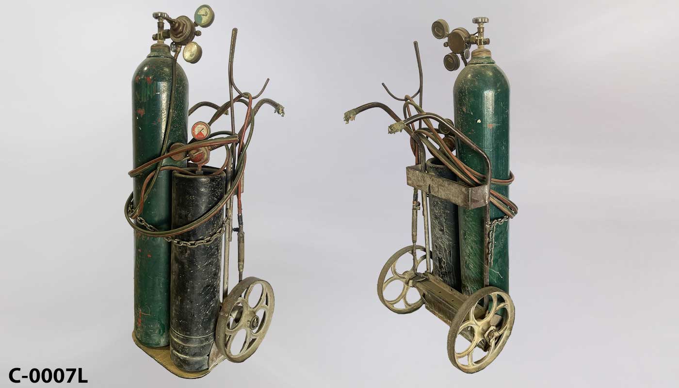 Welder's cart 24"wx44"t, stock number C-0007l