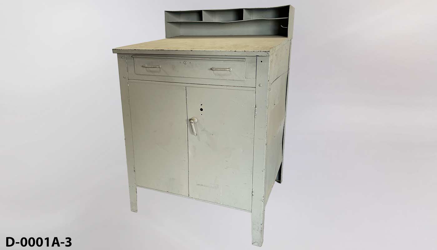 Desk, stock number D-0001a-3