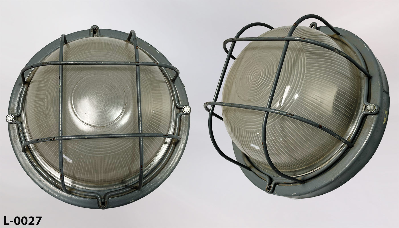 Light, stock number L-0027