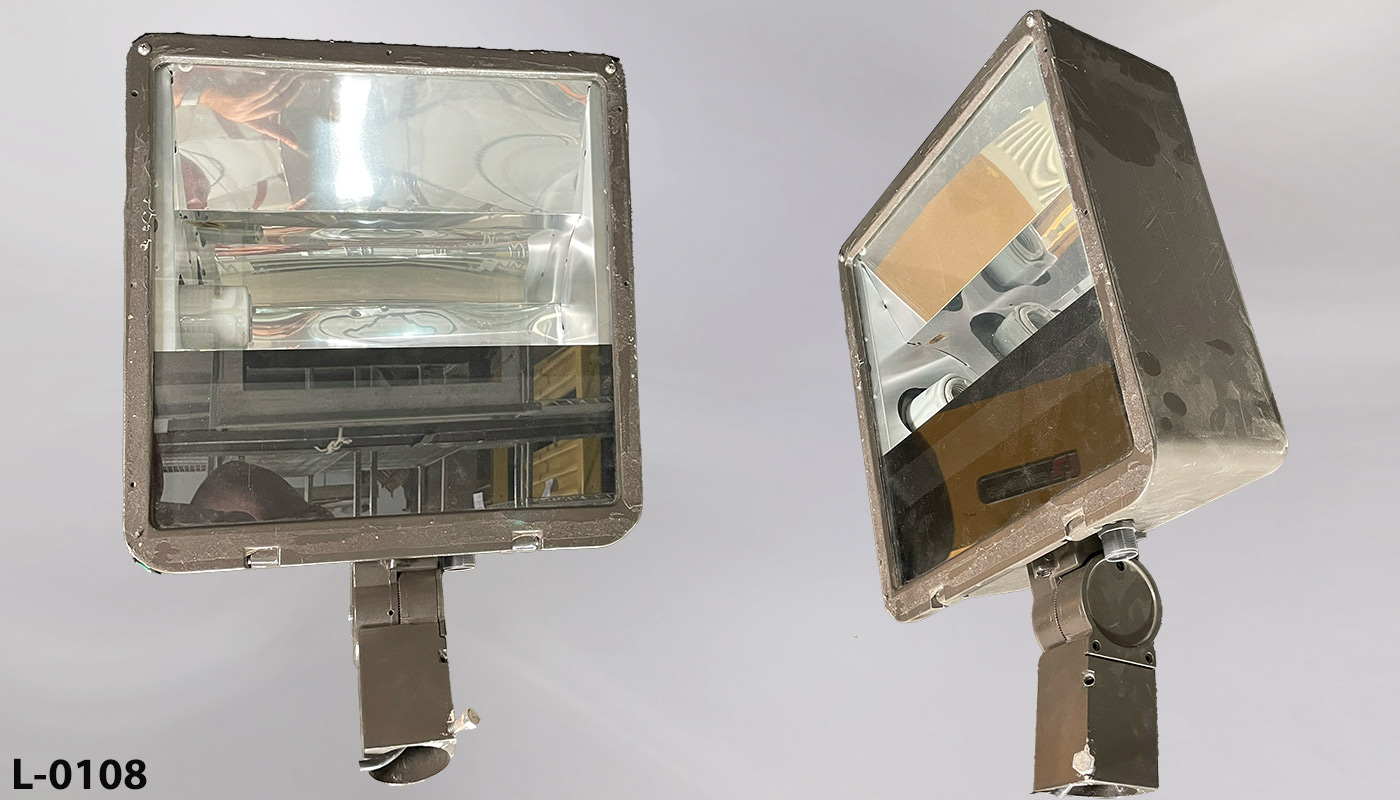 Light, stock number L-0108