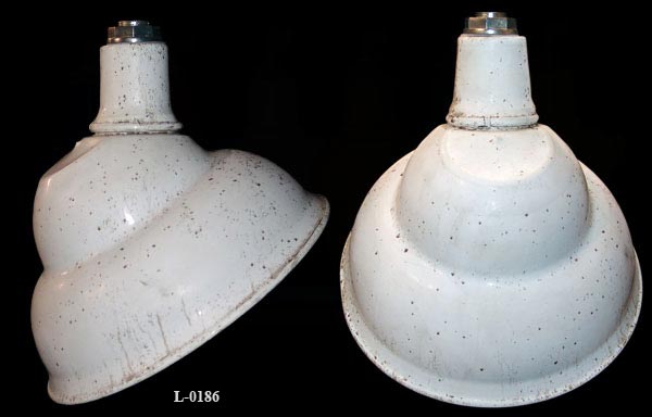 Light, stock number L-0186