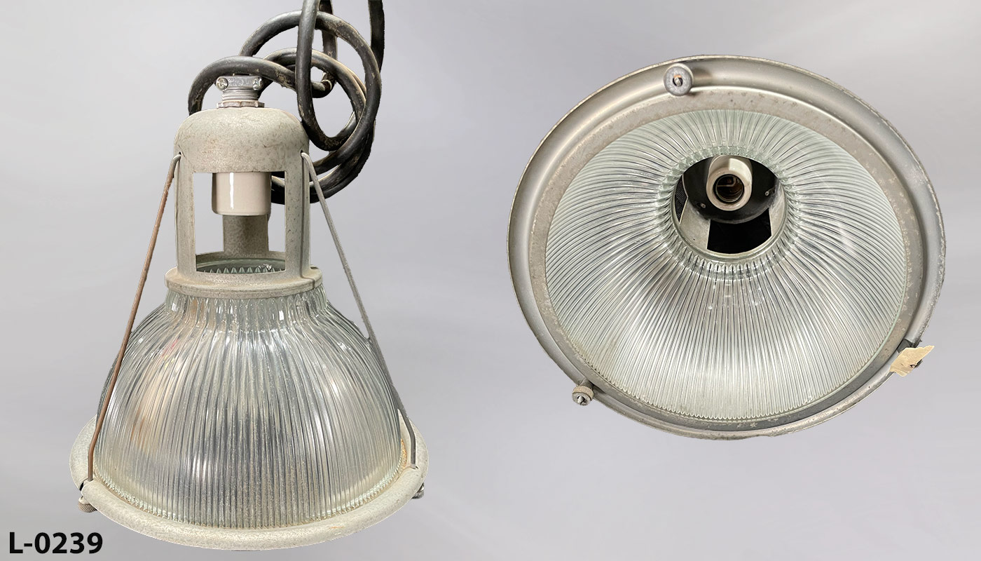 Light, stock number L-0239