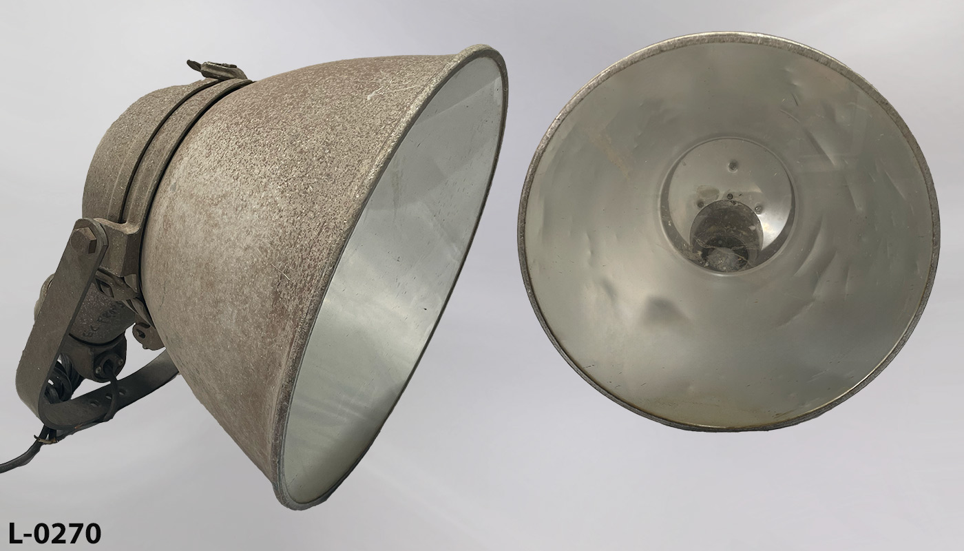 Light, stock number L-0270