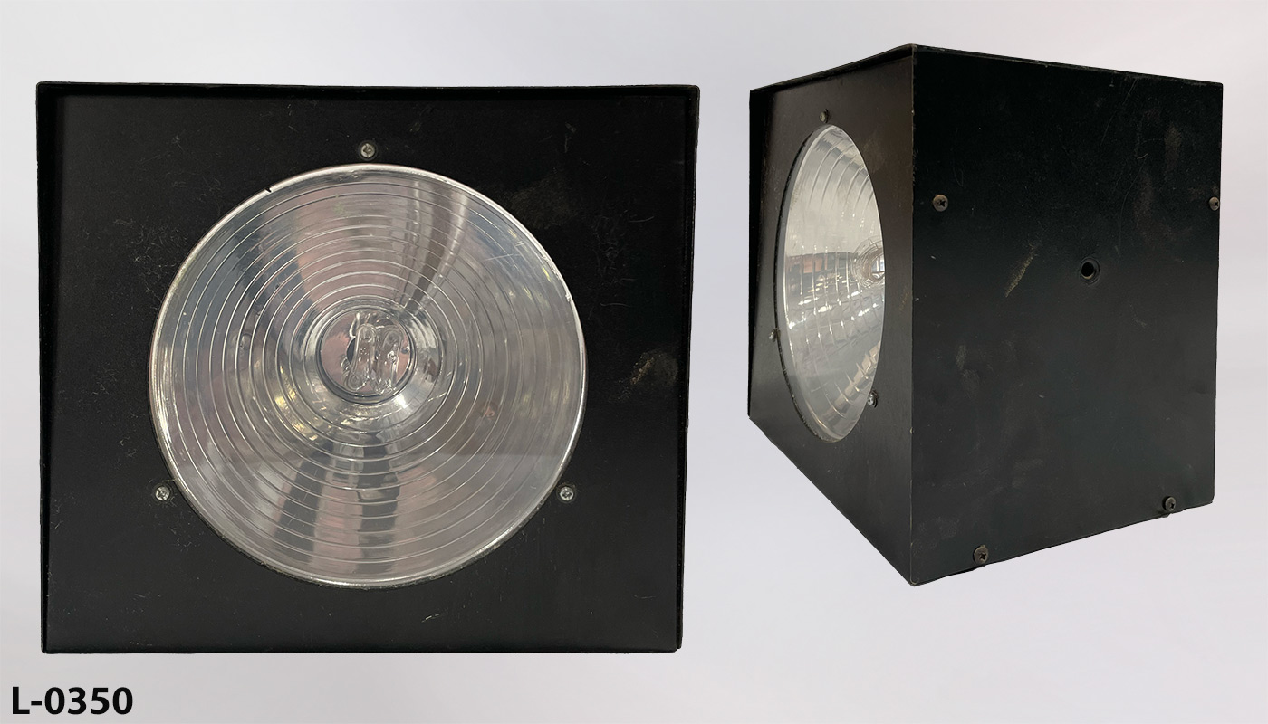 Light, stock number L-0350