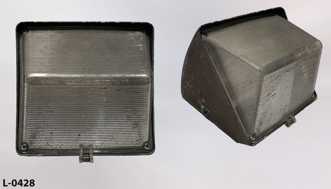 Light, stock number L-0428