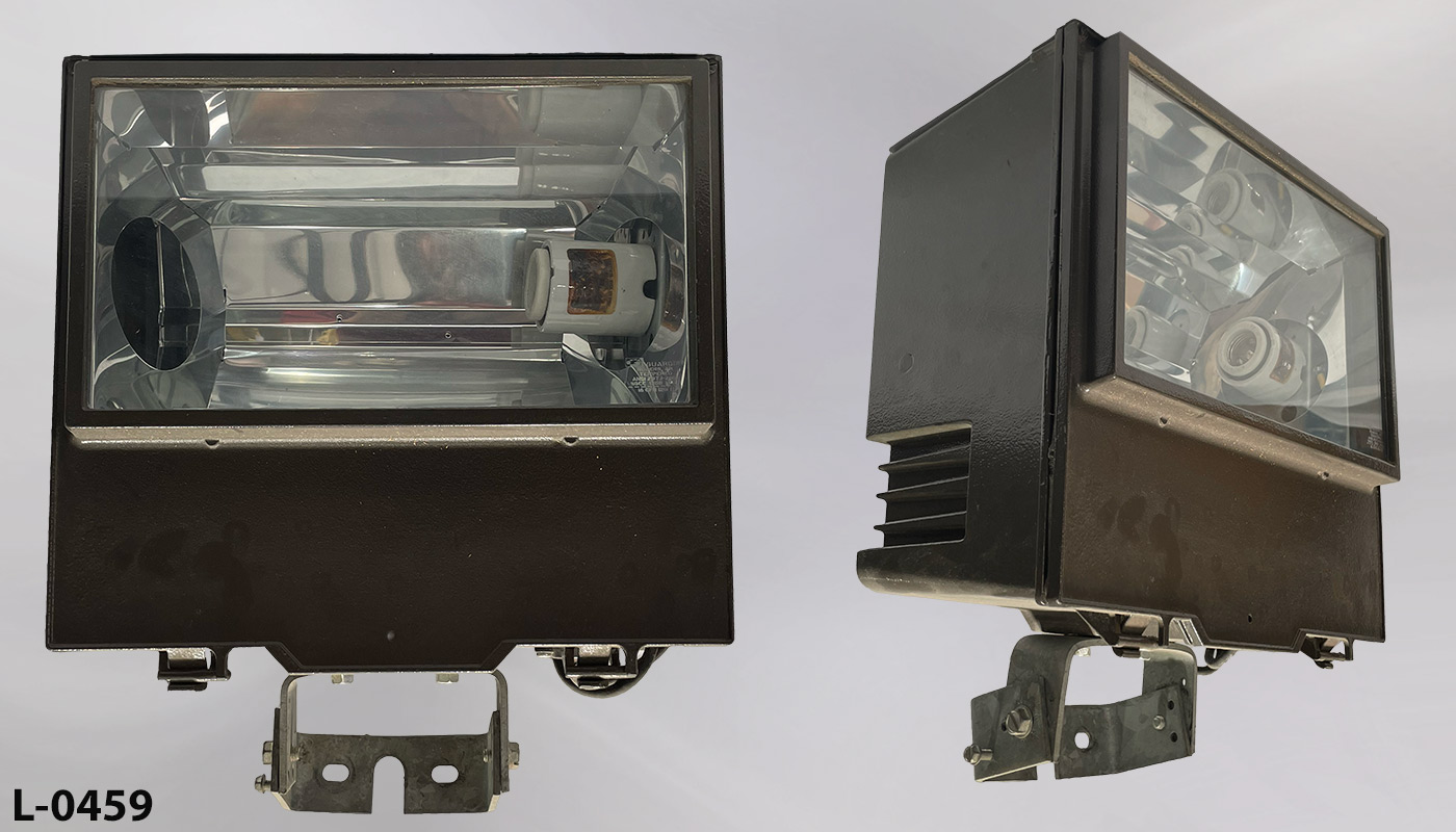 Light, stock number L-0459