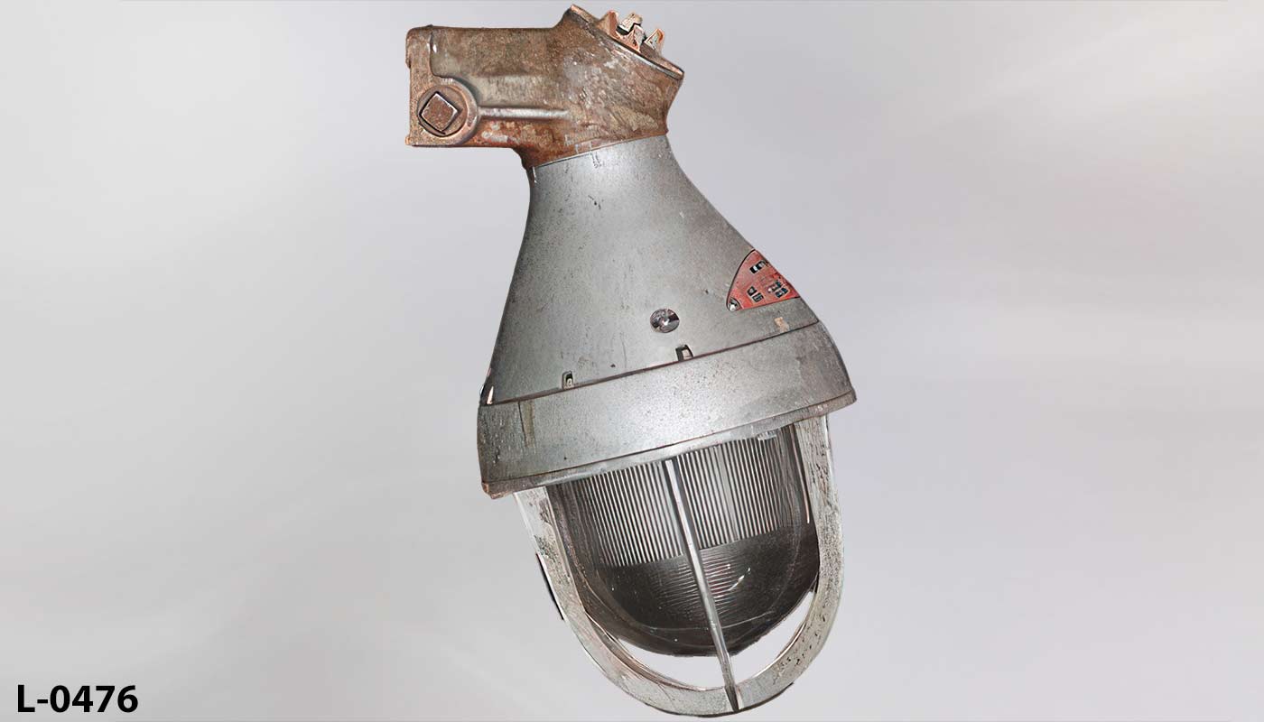 Light, stock number L-0476