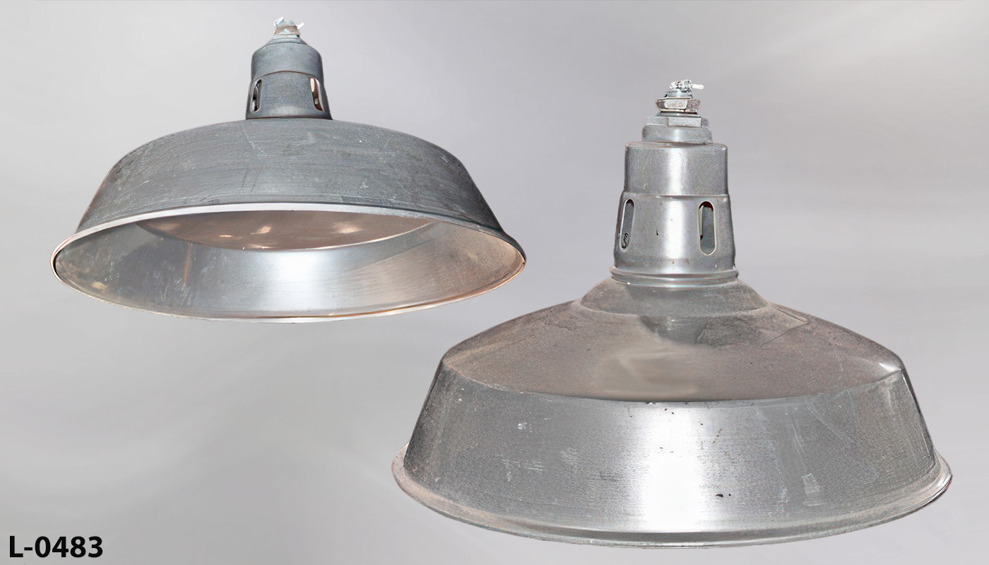 Light, stock number L-0483