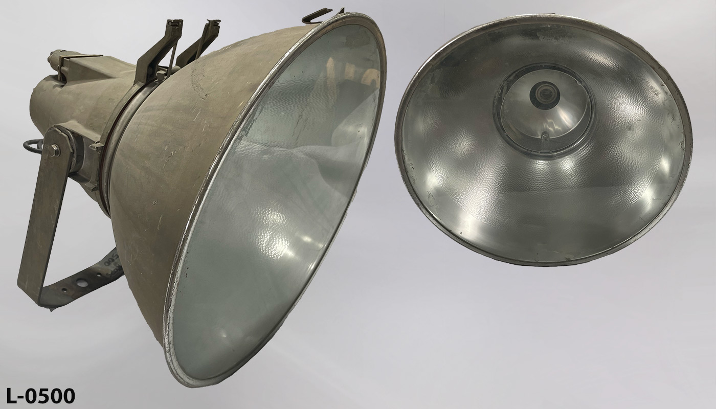 Light, stock number L-0500