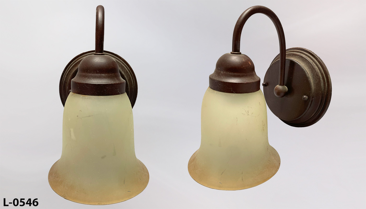 Light, stock number L-0546