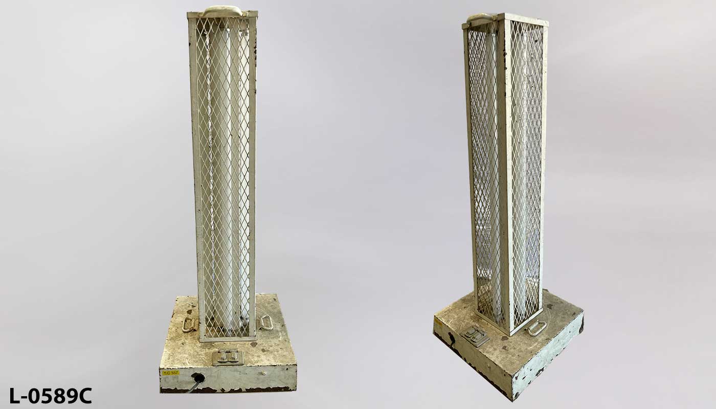 Light, stock number L-0589c
