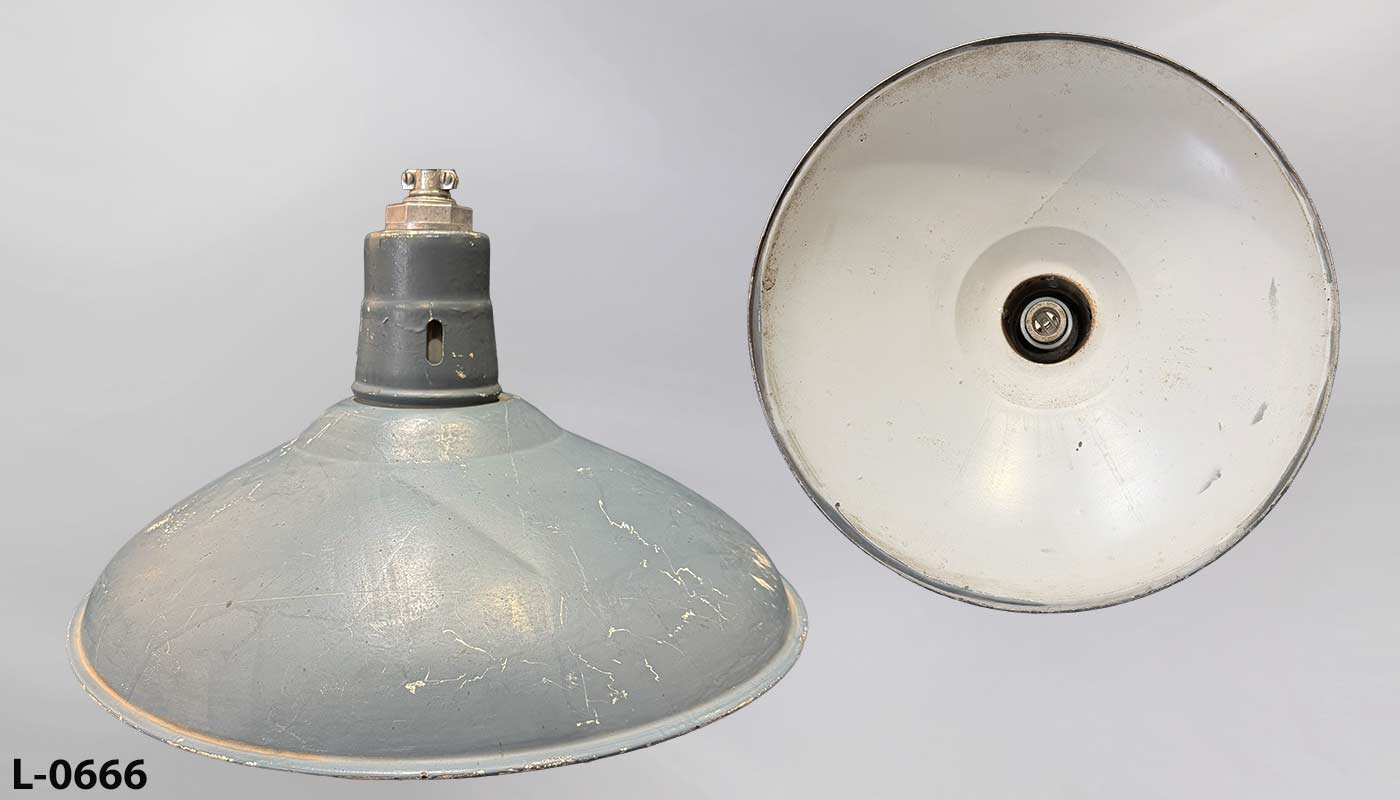 Light, stock number L-0666