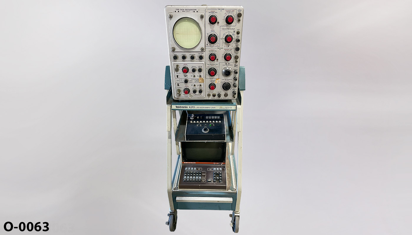 Oscilloscope cart, 3 tier, blue/off-white, "Tektronix K213", another photo