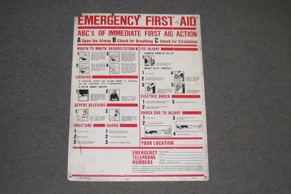 Sign-Emergency first aid, stock number S-0089