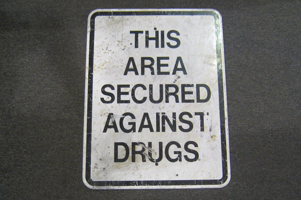 Sign-This Area Secured Against Drugs, stock number S-0558