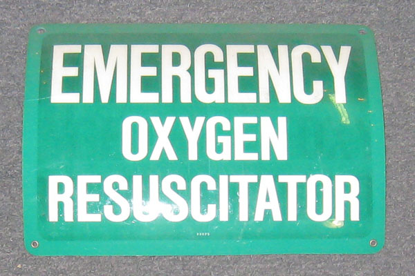 Sign-Emergency Oxygen Resuscitator, stock number S-0778