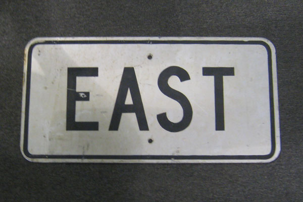 Sign-East, stock number S-0829