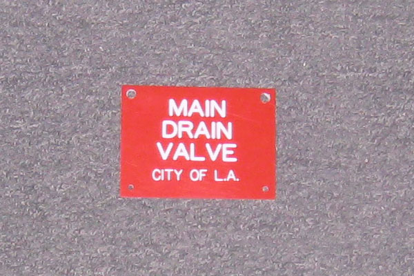 Sign-Main Drain Valve, stock number S-1308