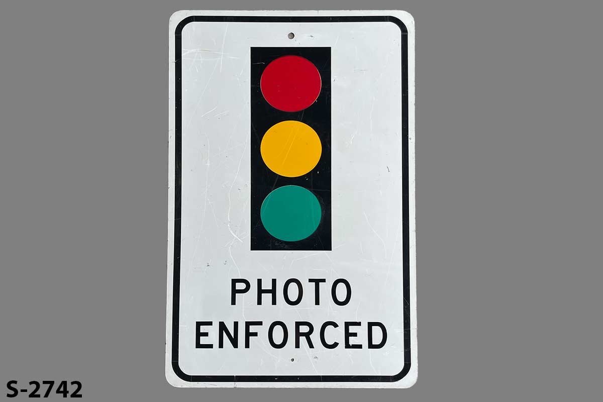 Sign-Picture Of Traffic Light, stock number S-2742
