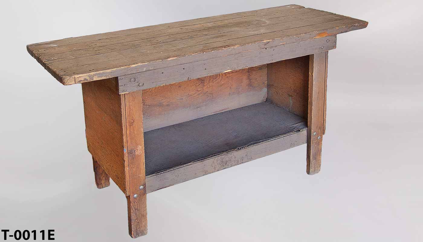 Table/workbench, stock number T-0011e