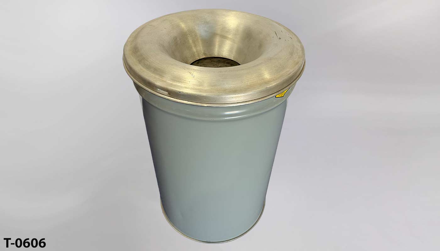 Trash can, stock number T-0606