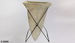 Laundry bag on black wire frame, stock number L-0393