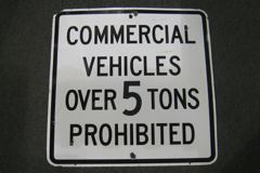 Sign-Commercial Vehicles Over 5 Tons Prohibited, stock number S-1249