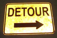Sign-Detour --->, stock number S-2366